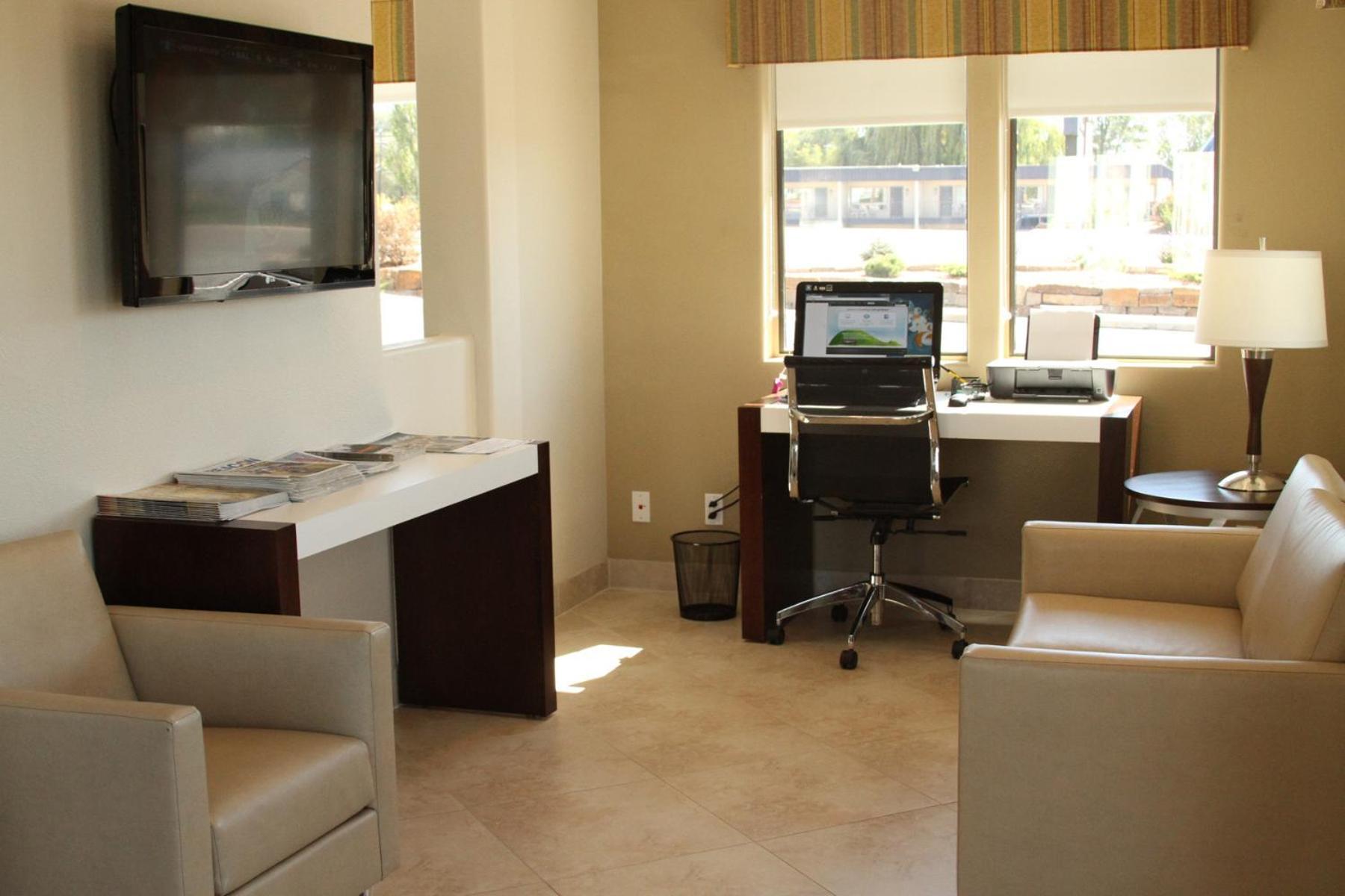 Super 8 By Wyndham Montrose Facilidades foto