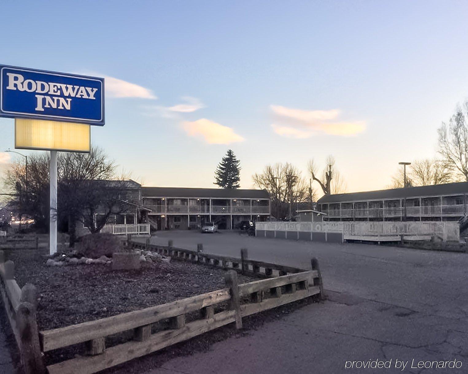 Super 8 By Wyndham Montrose Exterior foto