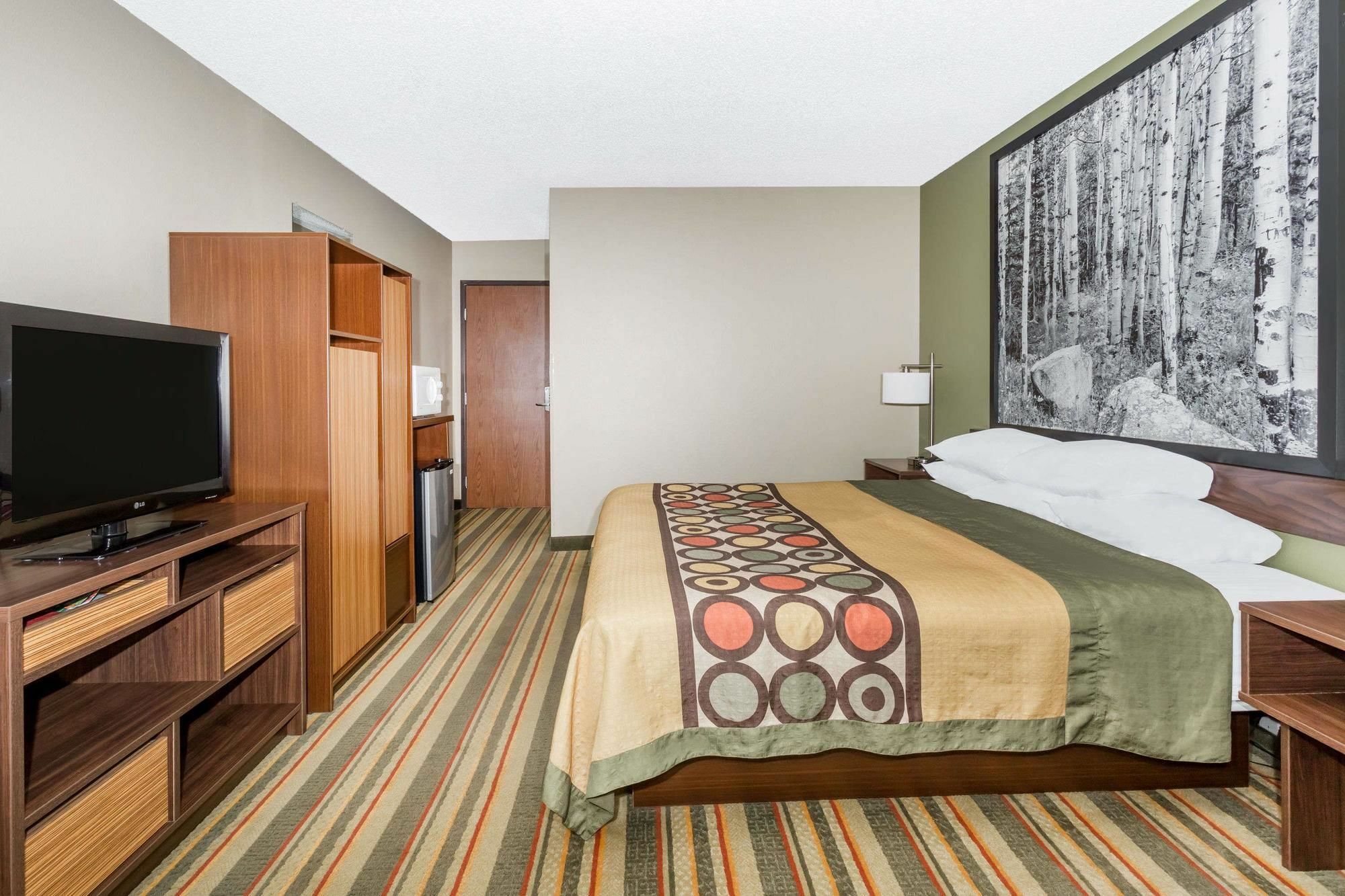 Super 8 By Wyndham Montrose Exterior foto